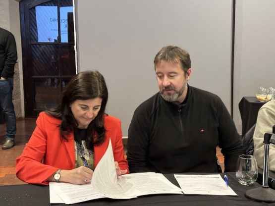 Convenio entre el Emetur y Coviar para potenciar a la provincia como destino enoturístico